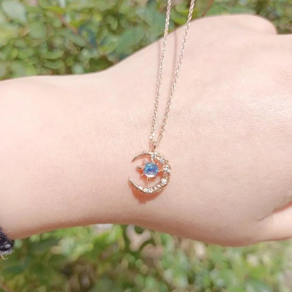A silver necklace